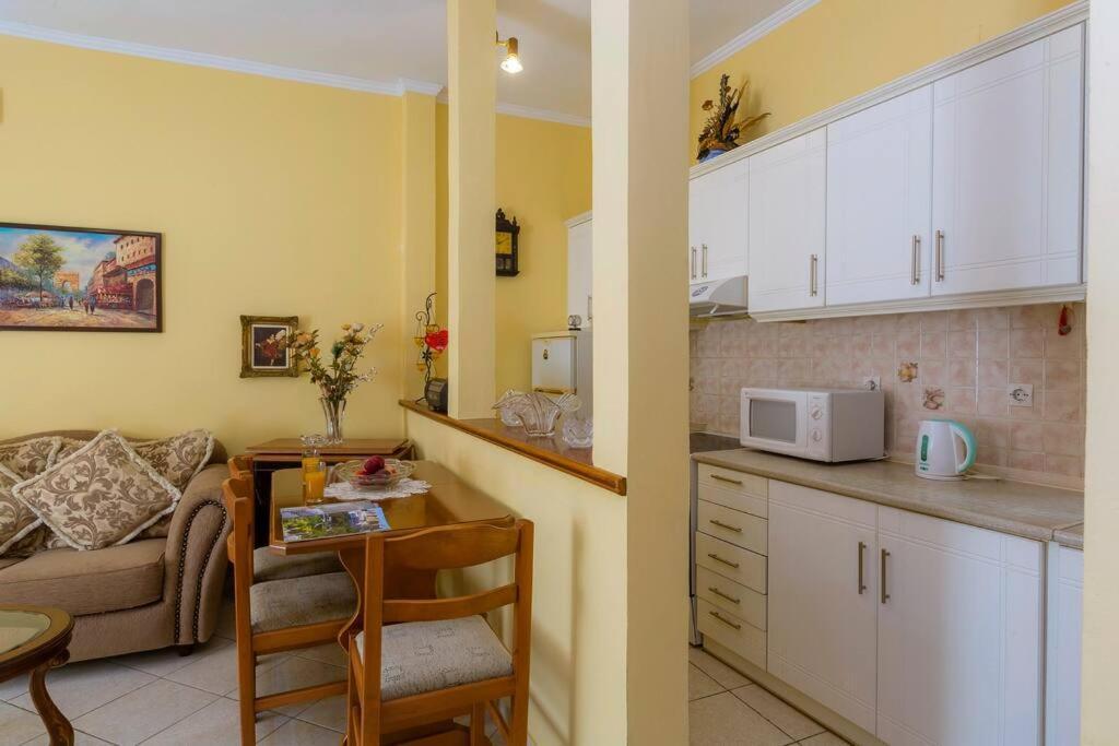 Ria'S Apartment In Corfu Town 외부 사진
